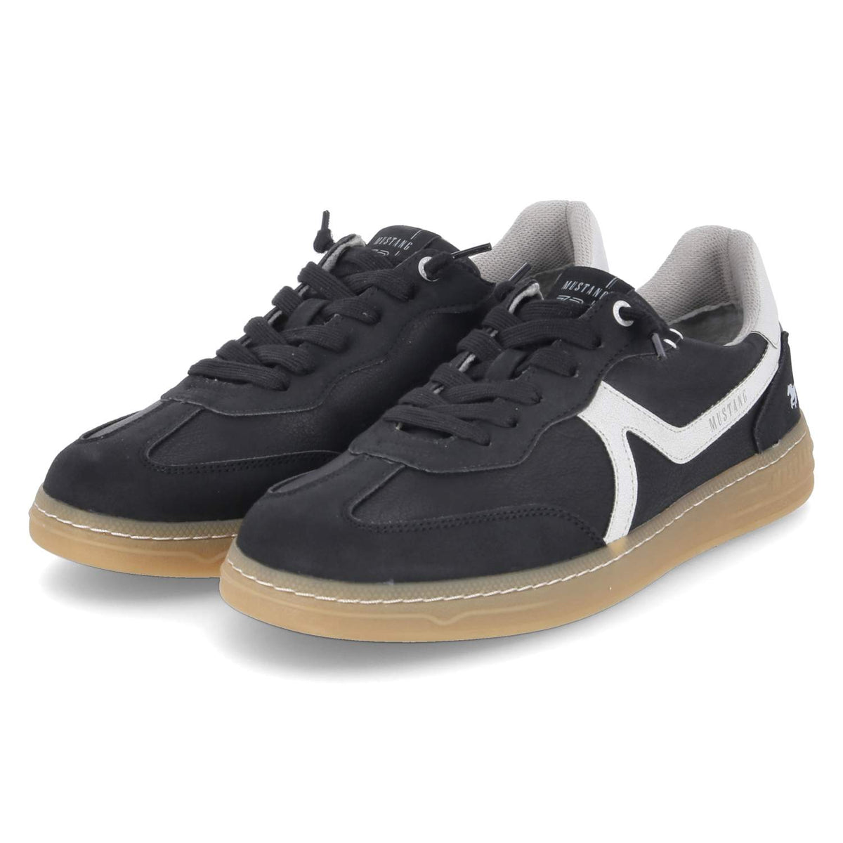 Low Sneaker Schwarz